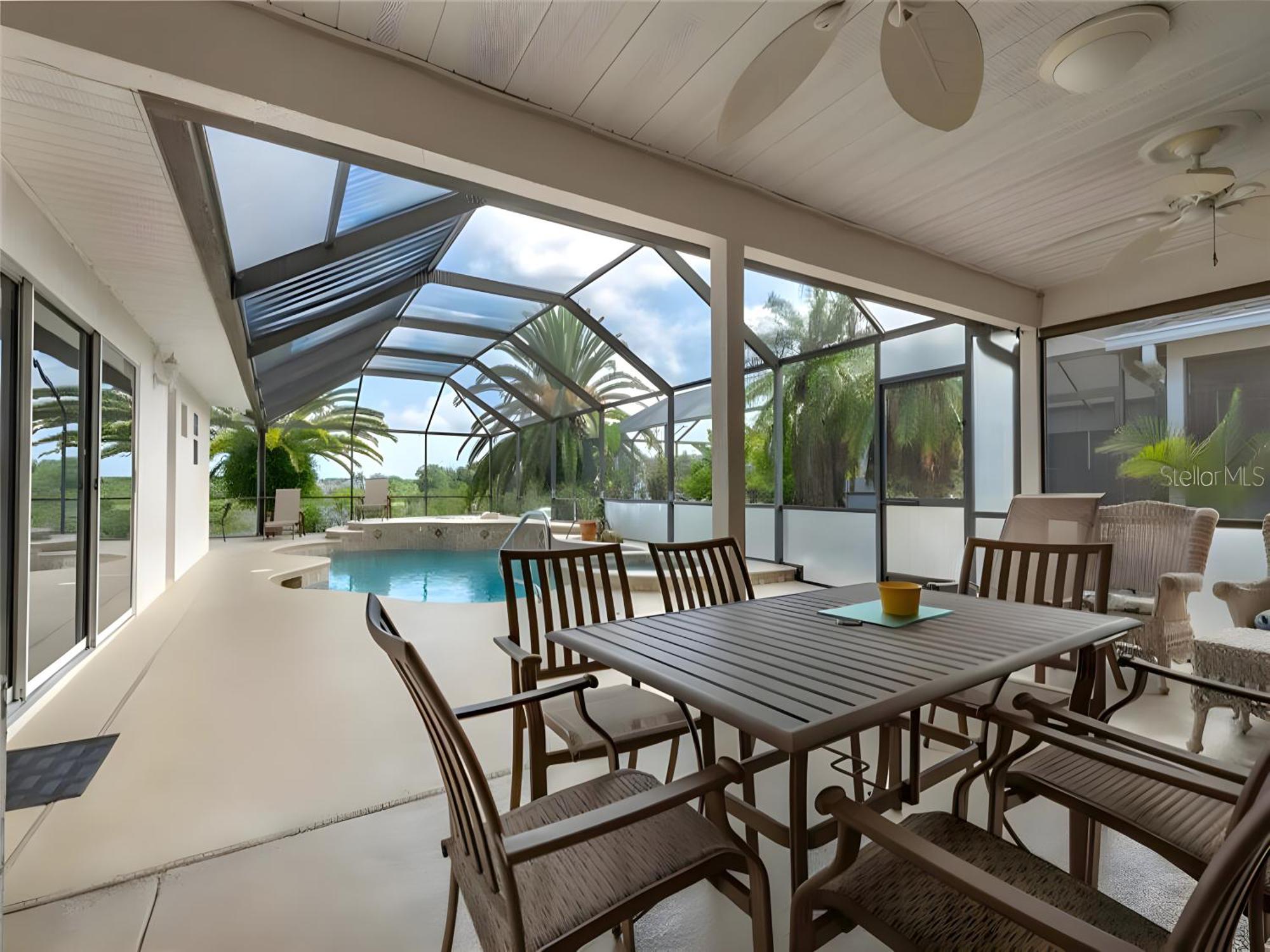 Casa de Férias Stunning 5 Bedroom Pool Hot Tub 10 Mins To
